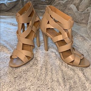 Heart in D Heels
